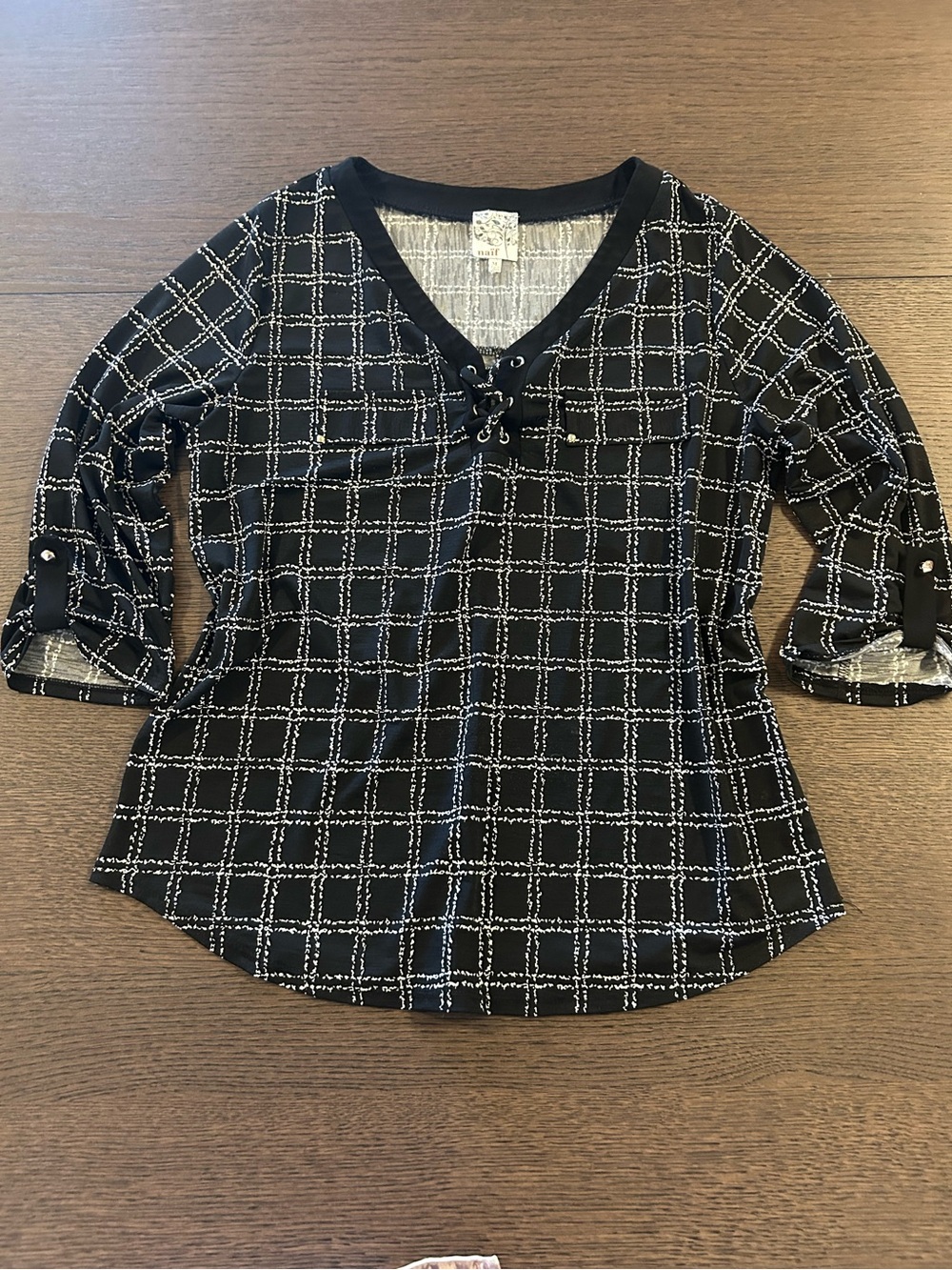 Naif Women Black Geometric V-Neck Top 3/4 Sleeve Stretch Blouse Size M